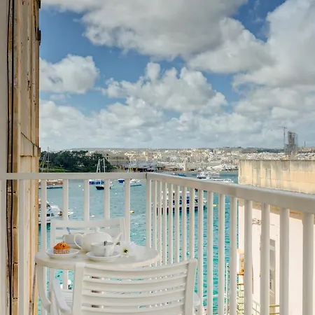 La Rive * Sliema