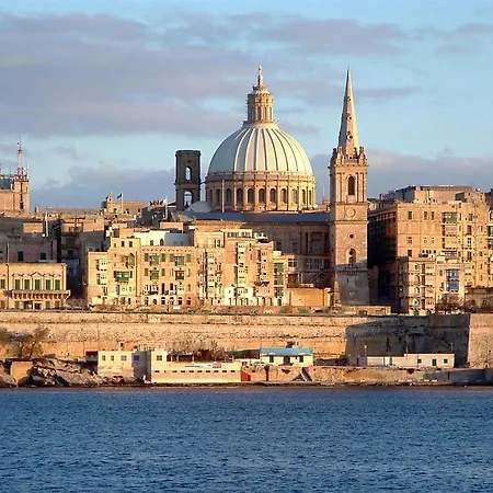 La Rive * Sliema